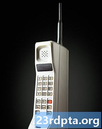 Motorola tegi täna esimese mobiilikõne 46 aastat tagasi
