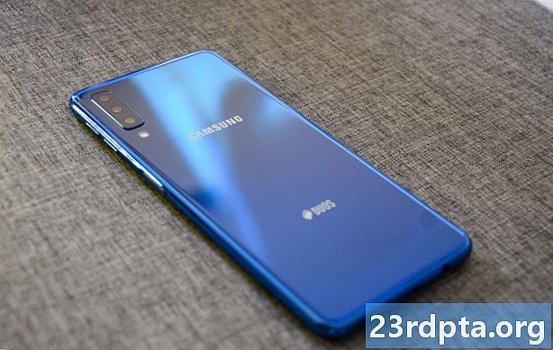 Обзор Samsung Galaxy A7 (2018): рост среднего уровня