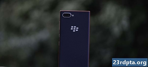 Hands-on BlackBerry Key2 LE: Všetko o holení bonusov